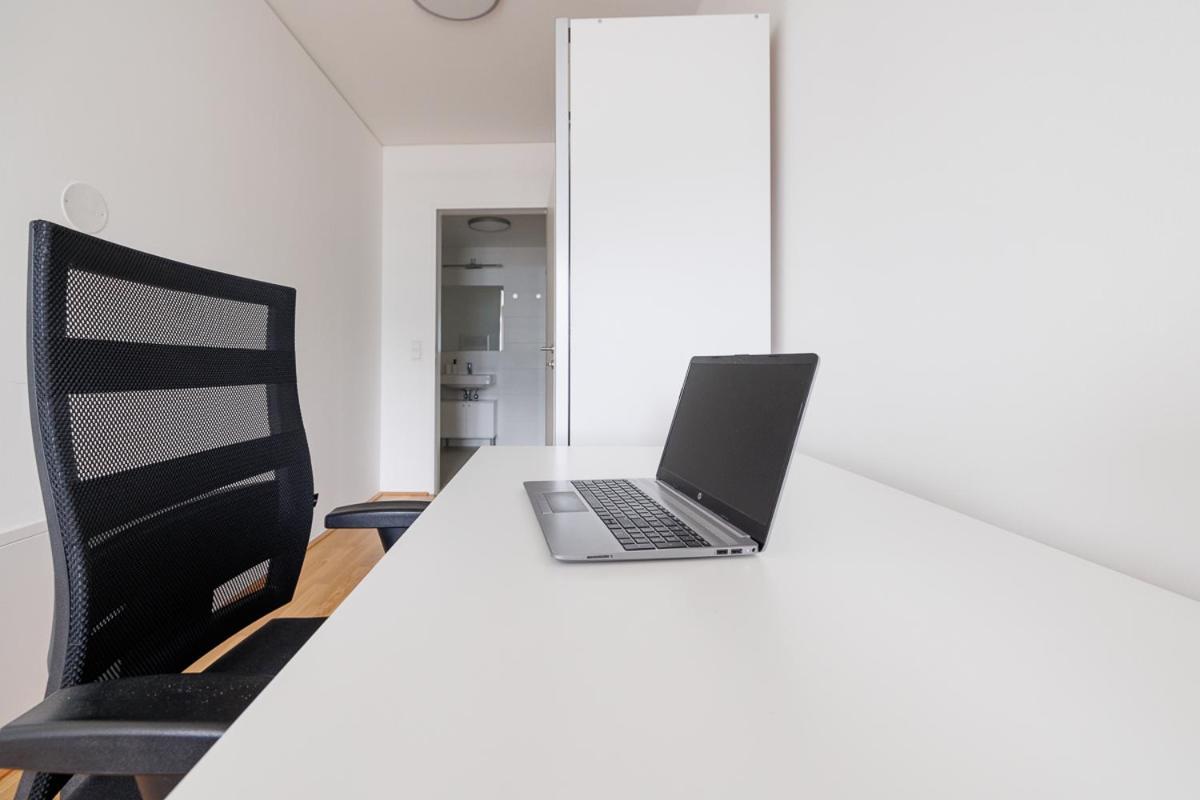 Lovely Apartment In Marina Tower - 10Min To City Center Viena Exterior foto